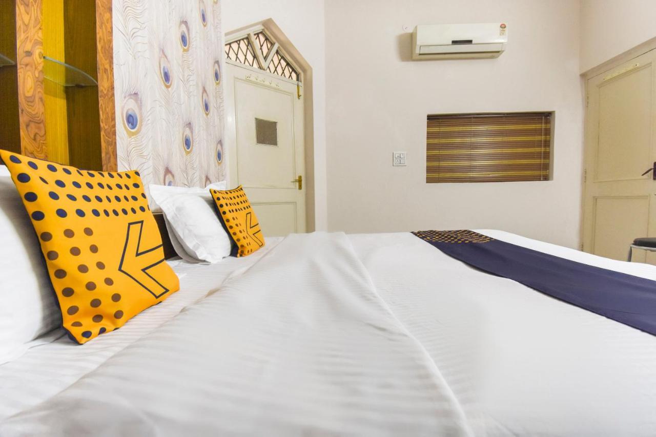 SPOT ON 70295 Sky Inn Jalandhar Bagian luar foto