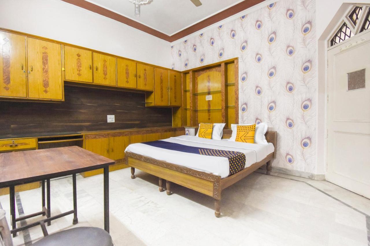 SPOT ON 70295 Sky Inn Jalandhar Bagian luar foto